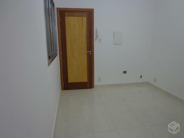 Apartamento à venda com 2 quartos, 65m² - Foto 18