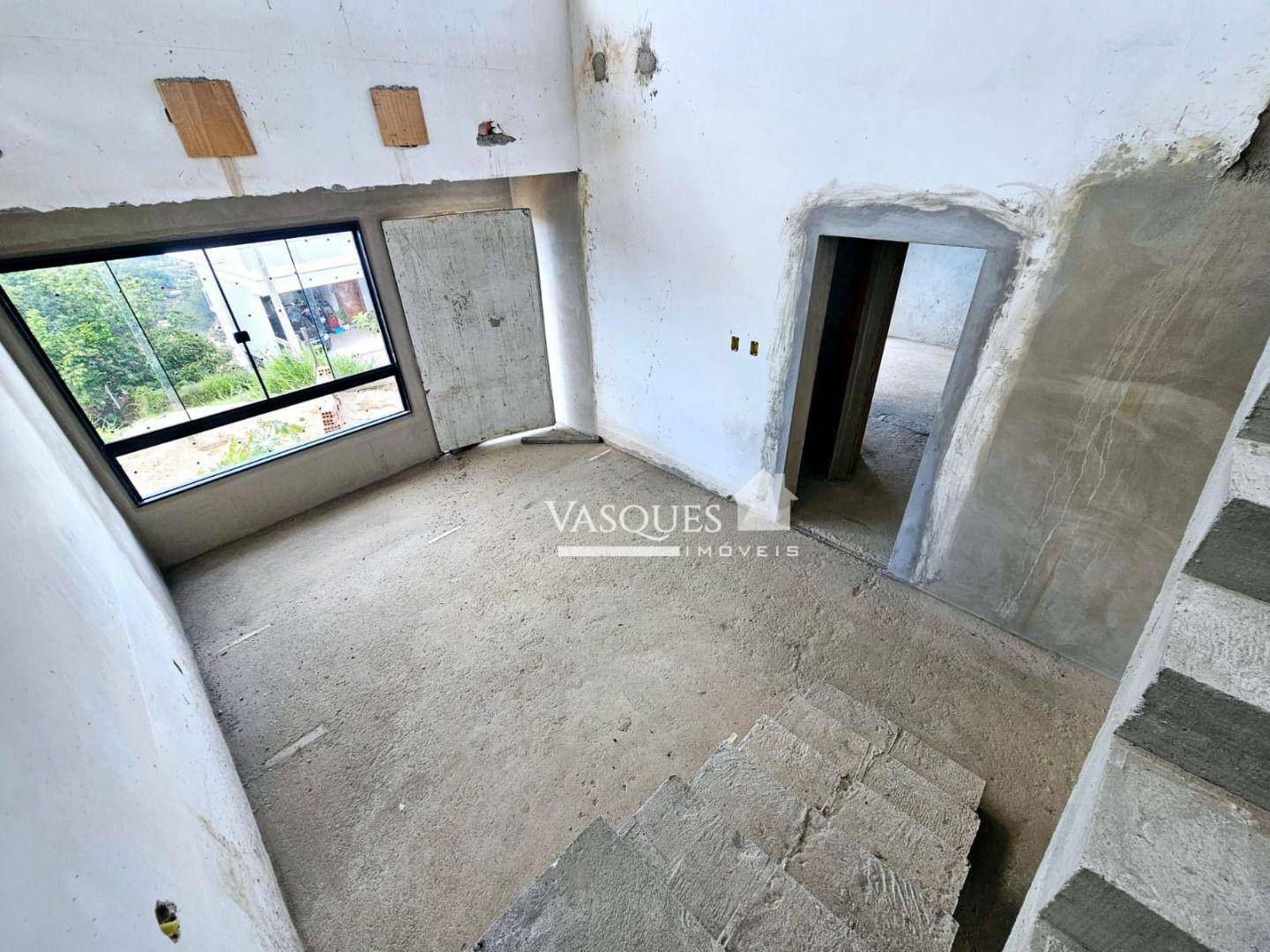 Casa de Condomínio à venda com 4 quartos, 150m² - Foto 4