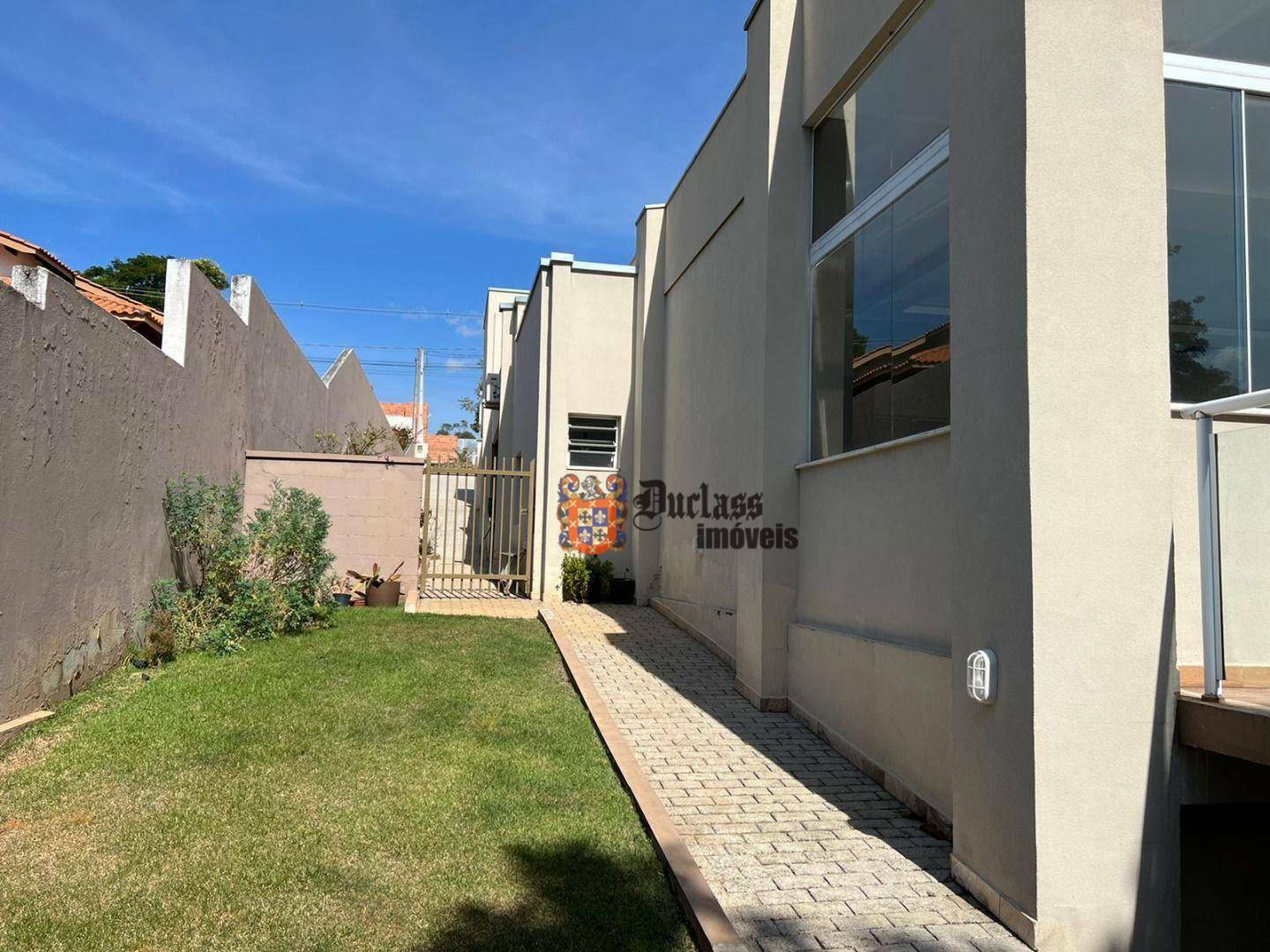 Casa de Condomínio à venda com 4 quartos, 560m² - Foto 3