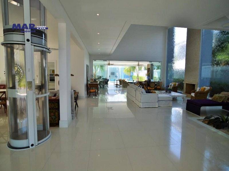 Casa à venda com 6 quartos, 900m² - Foto 2