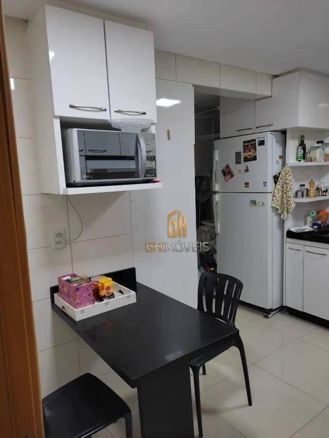 Apartamento à venda com 3 quartos, 104m² - Foto 3