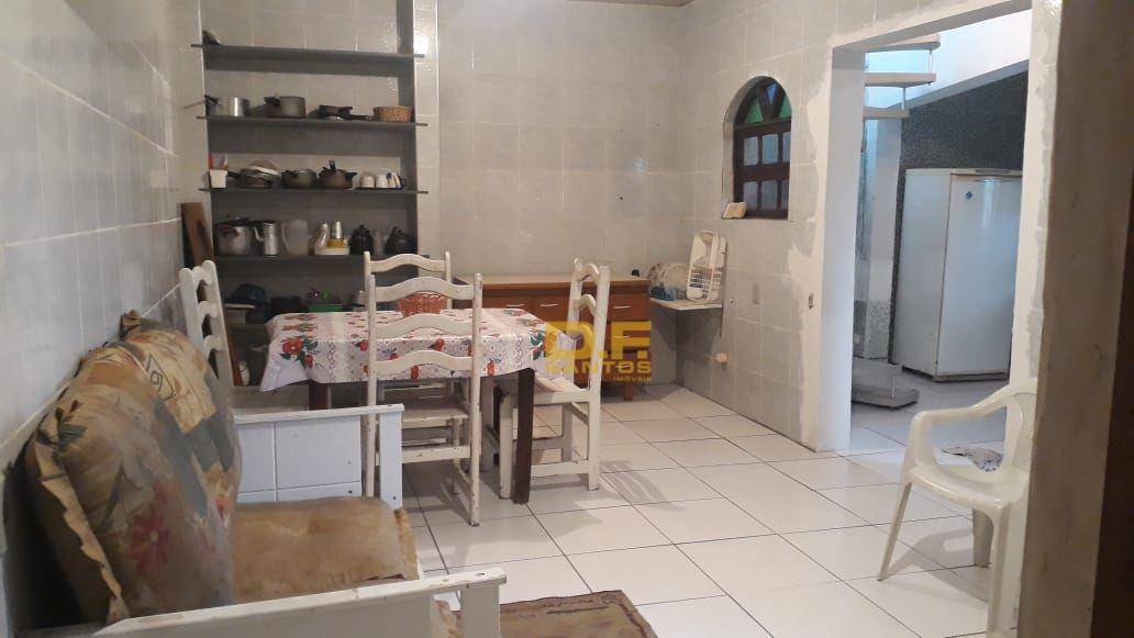 Casa à venda com 3 quartos, 230m² - Foto 15