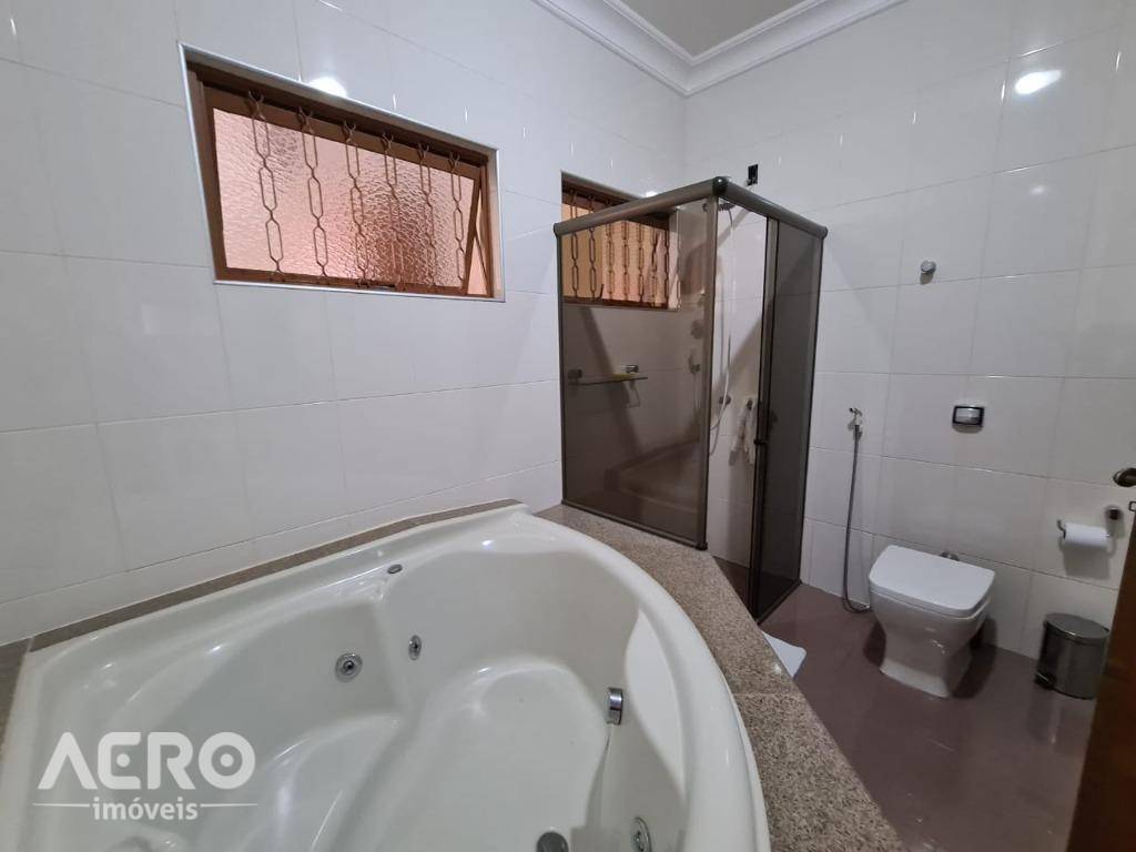 Casa de Condomínio à venda com 3 quartos, 270m² - Foto 32