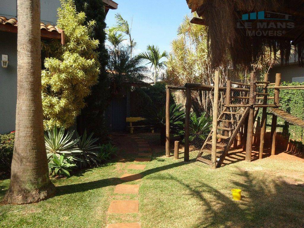 Casa de Condomínio à venda e aluguel com 4 quartos, 600m² - Foto 47