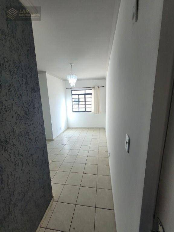 Apartamento para alugar com 2 quartos, 10m² - Foto 3