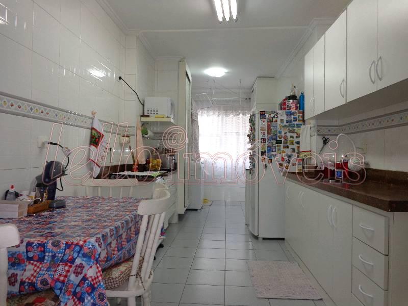 Apartamento para alugar com 3 quartos, 142m² - Foto 16