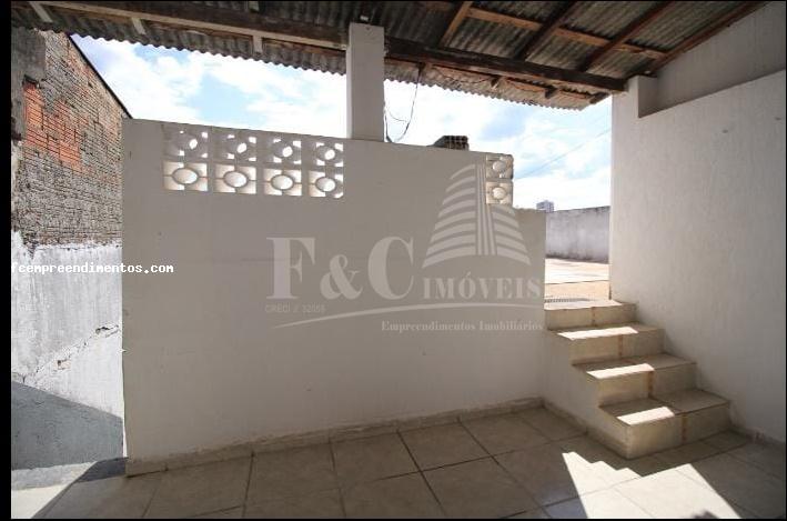 Casa à venda com 3 quartos, 250m² - Foto 13