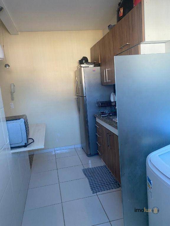 Apartamento à venda com 2 quartos, 55m² - Foto 3