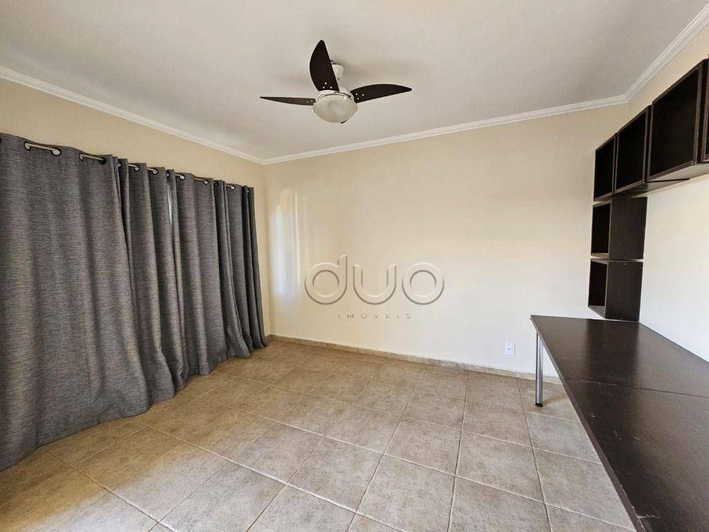 Casa de Condomínio para alugar com 3 quartos, 390m² - Foto 59