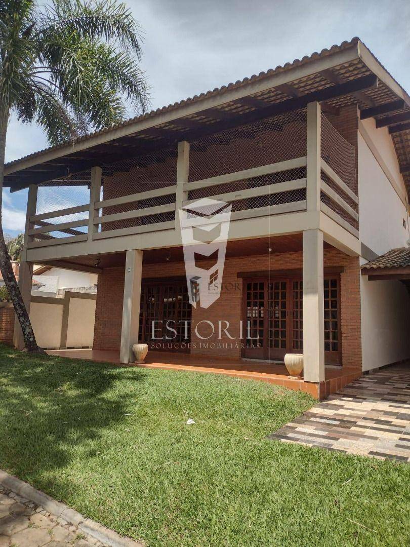 Sobrado à venda com 3 quartos, 200m² - Foto 1