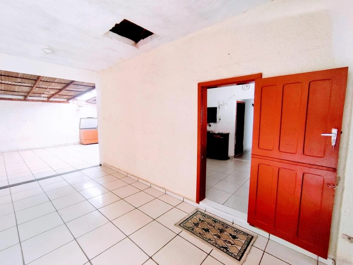 Casa à venda com 3 quartos, 100m² - Foto 7