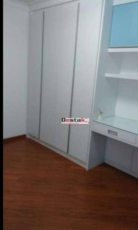 Sobrado à venda com 3 quartos, 207m² - Foto 3