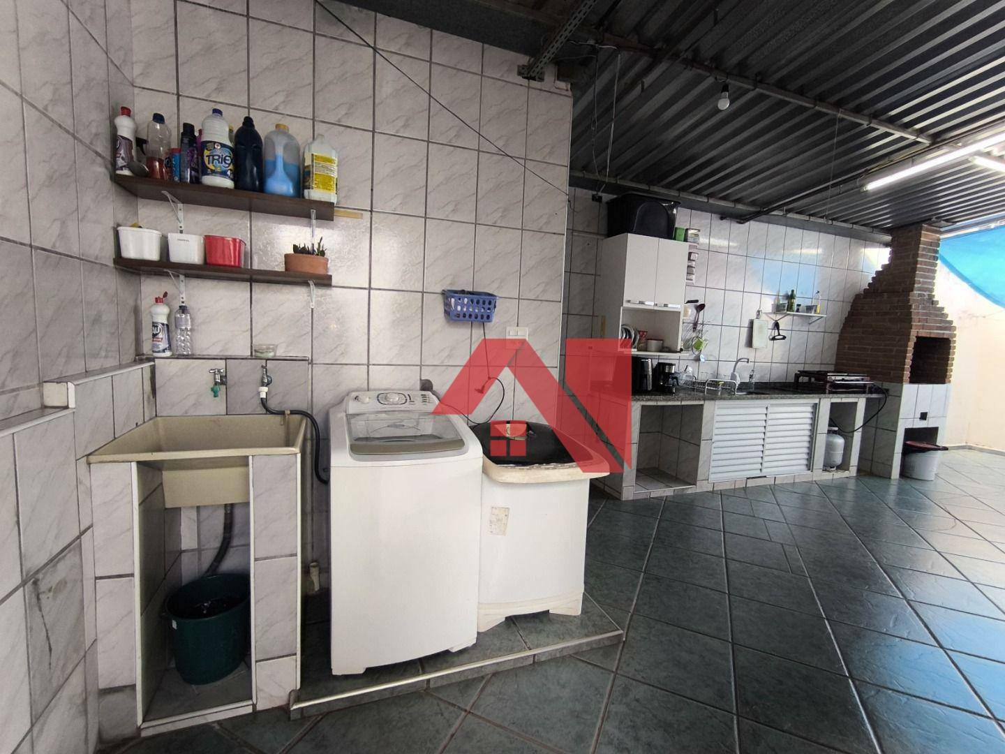 Casa à venda com 3 quartos, 165m² - Foto 9