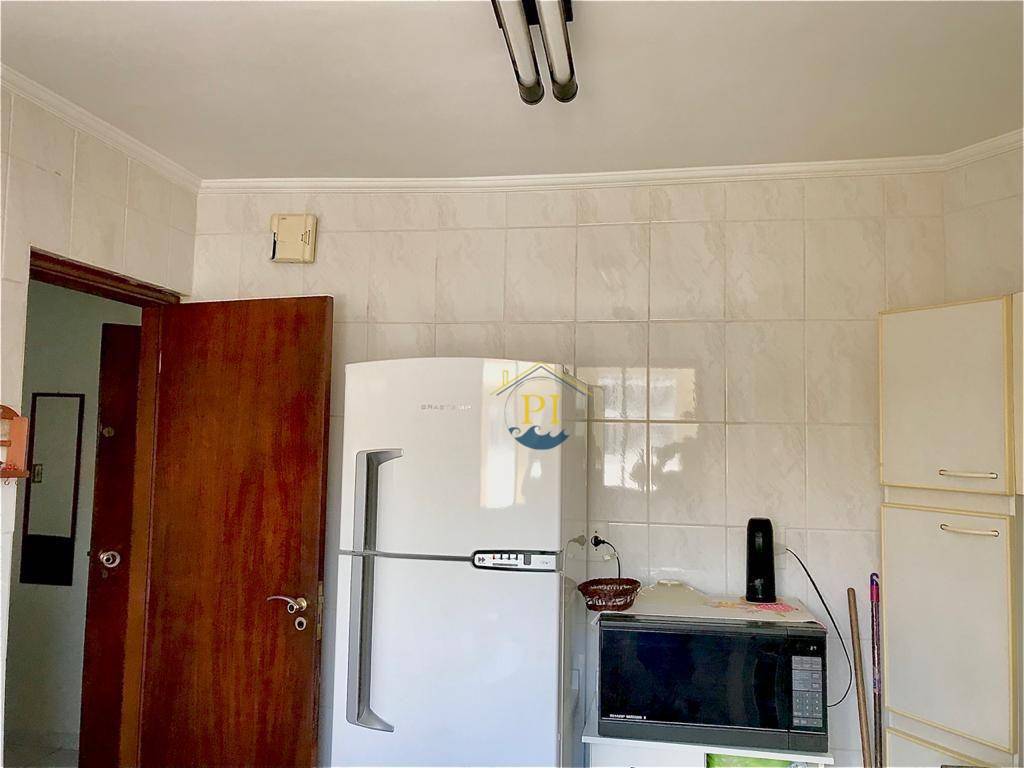 Apartamento para alugar com 3 quartos, 90m² - Foto 13