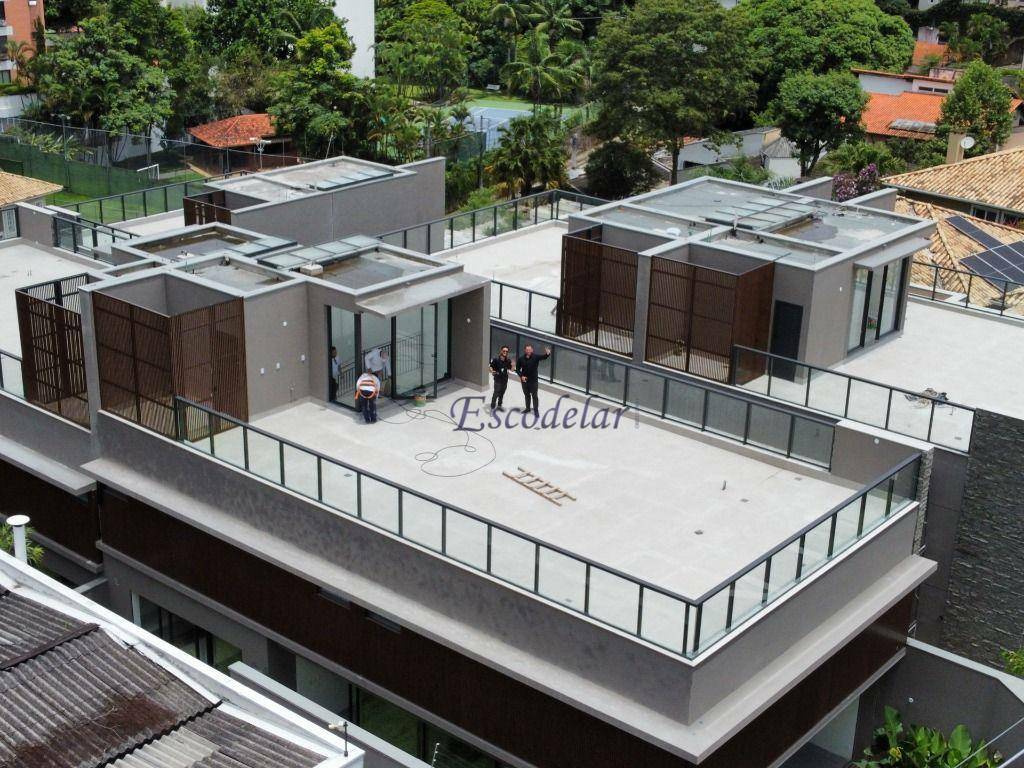 Casa de Condomínio à venda com 4 quartos, 548m² - Foto 9