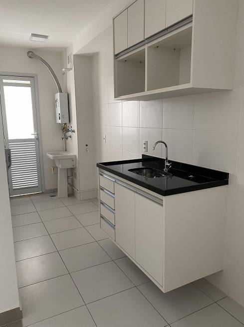 Apartamento à venda com 2 quartos, 70m² - Foto 5