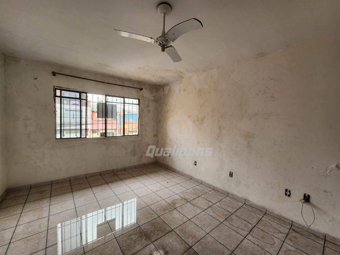 Casa à venda com 2 quartos, 112m² - Foto 9