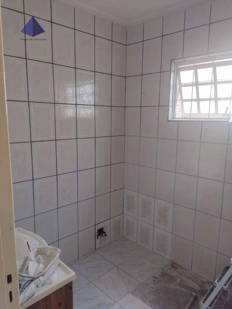 Casa à venda com 3 quartos, 180m² - Foto 11