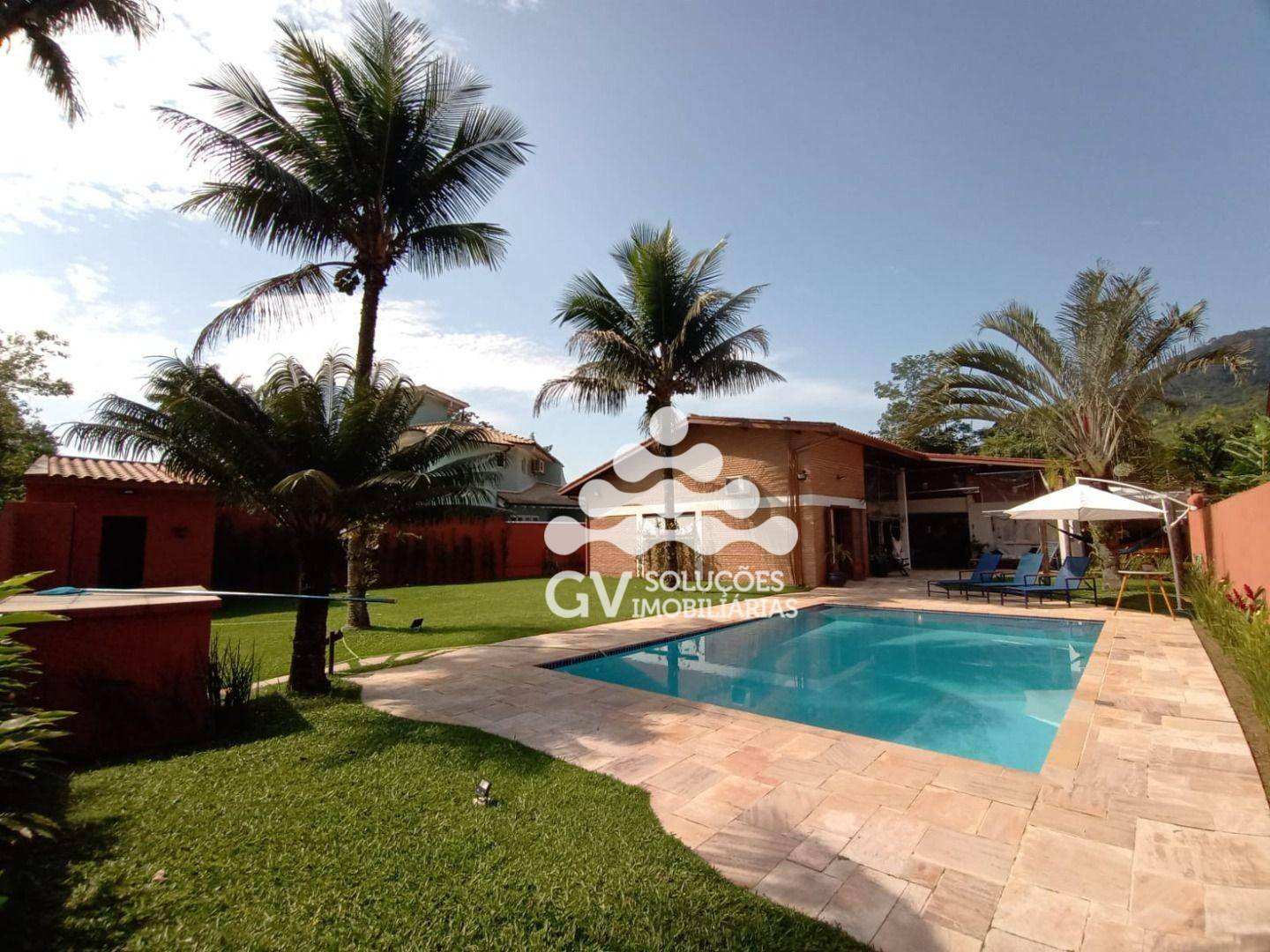 Casa de Condomínio à venda com 4 quartos, 450m² - Foto 1