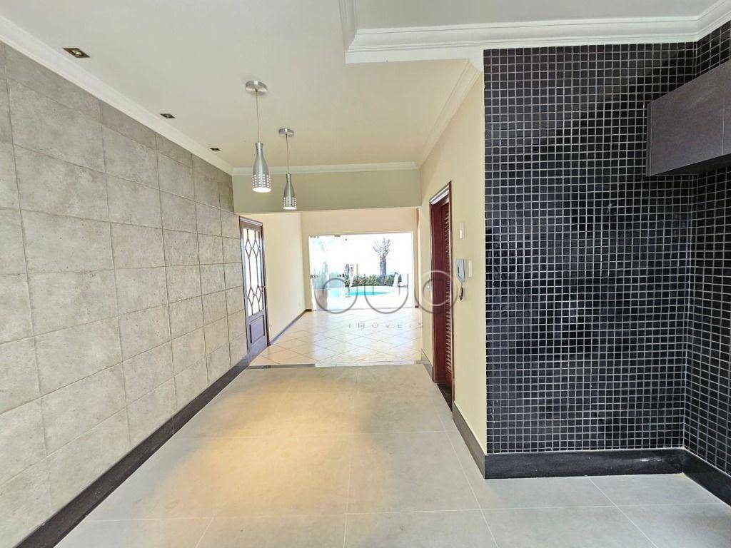 Casa de Condomínio para alugar com 3 quartos, 390m² - Foto 16
