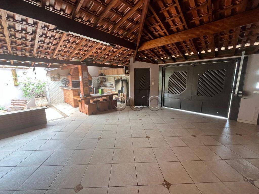 Casa à venda com 4 quartos, 199m² - Foto 18