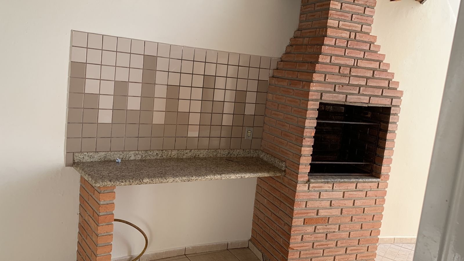 Casa à venda com 3 quartos, 300m² - Foto 5