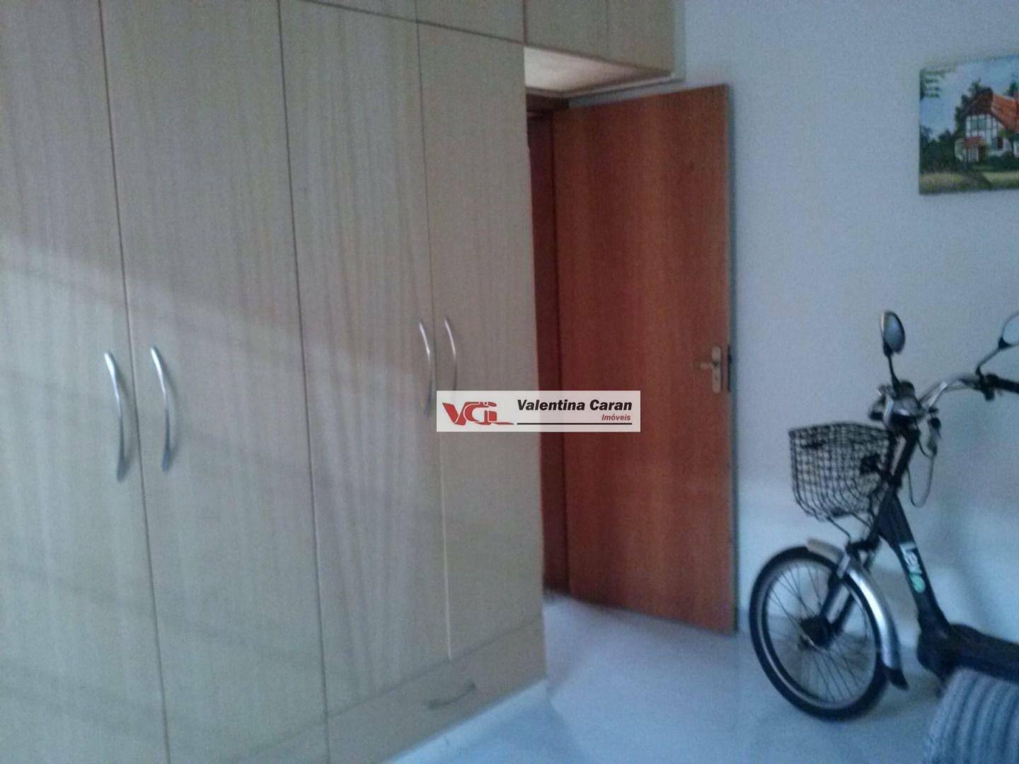 Casa à venda com 3 quartos, 236m² - Foto 9