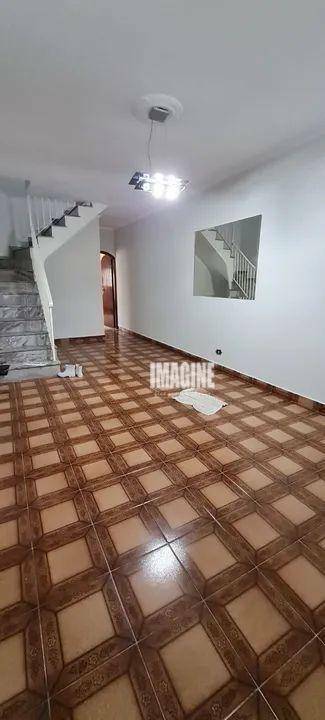 Sobrado para alugar com 3 quartos, 125m² - Foto 1