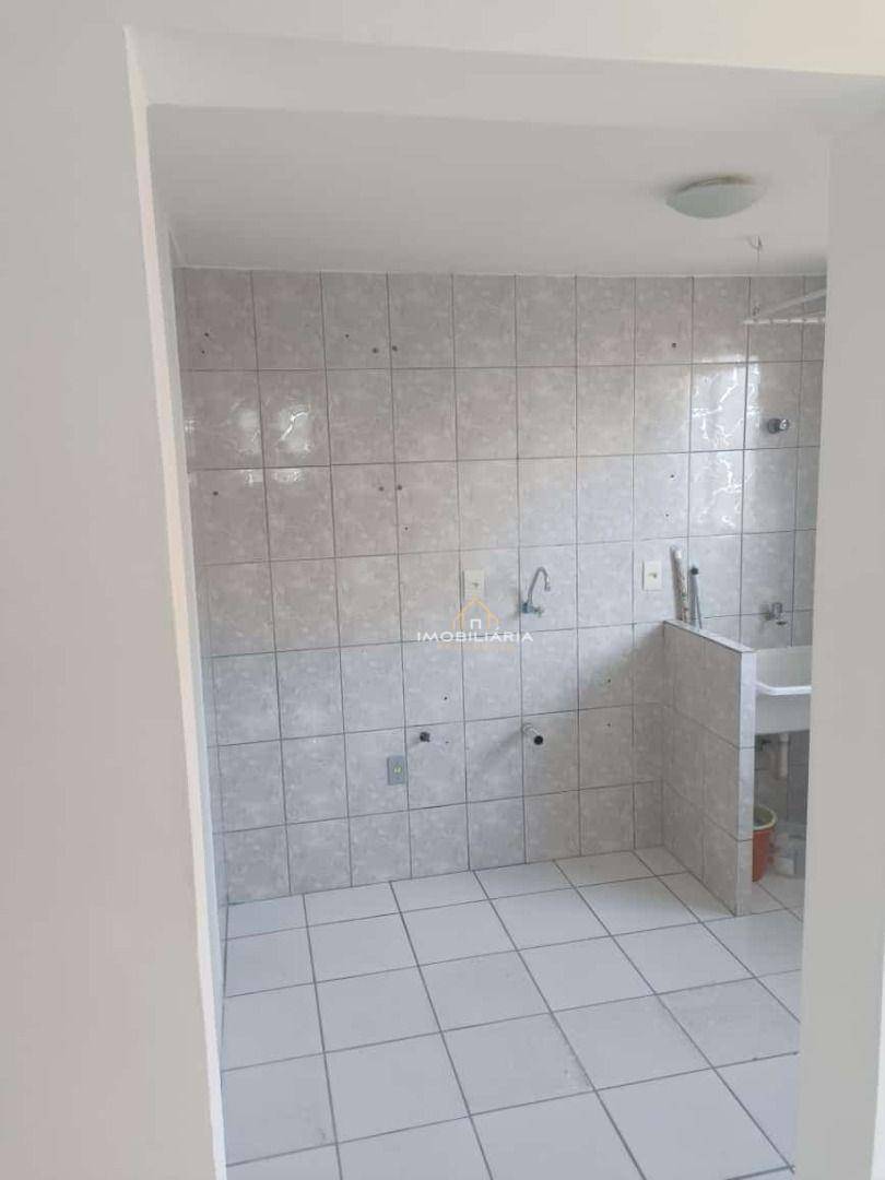 Apartamento à venda com 2 quartos, 49m² - Foto 4