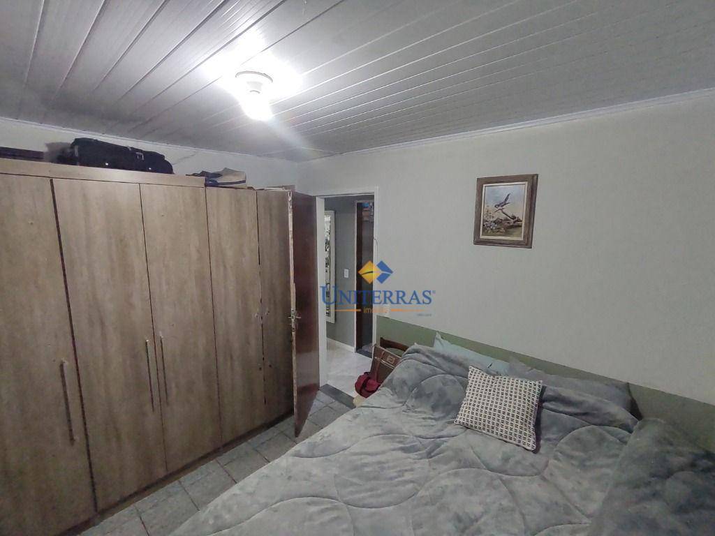 Casa à venda com 3 quartos, 68m² - Foto 17