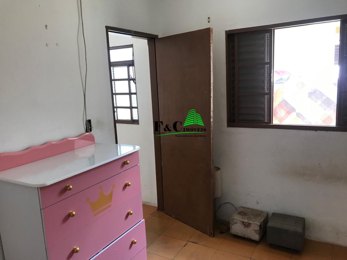 Casa à venda com 4 quartos, 250m² - Foto 27