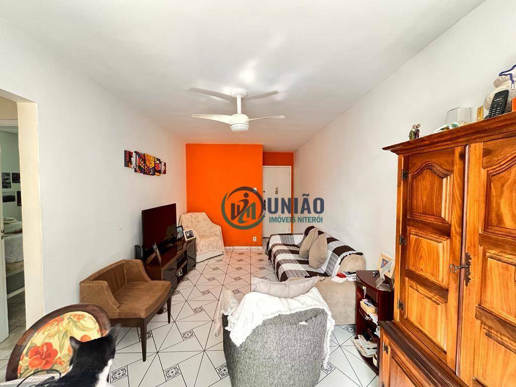 Apartamento à venda com 2 quartos, 77m² - Foto 4