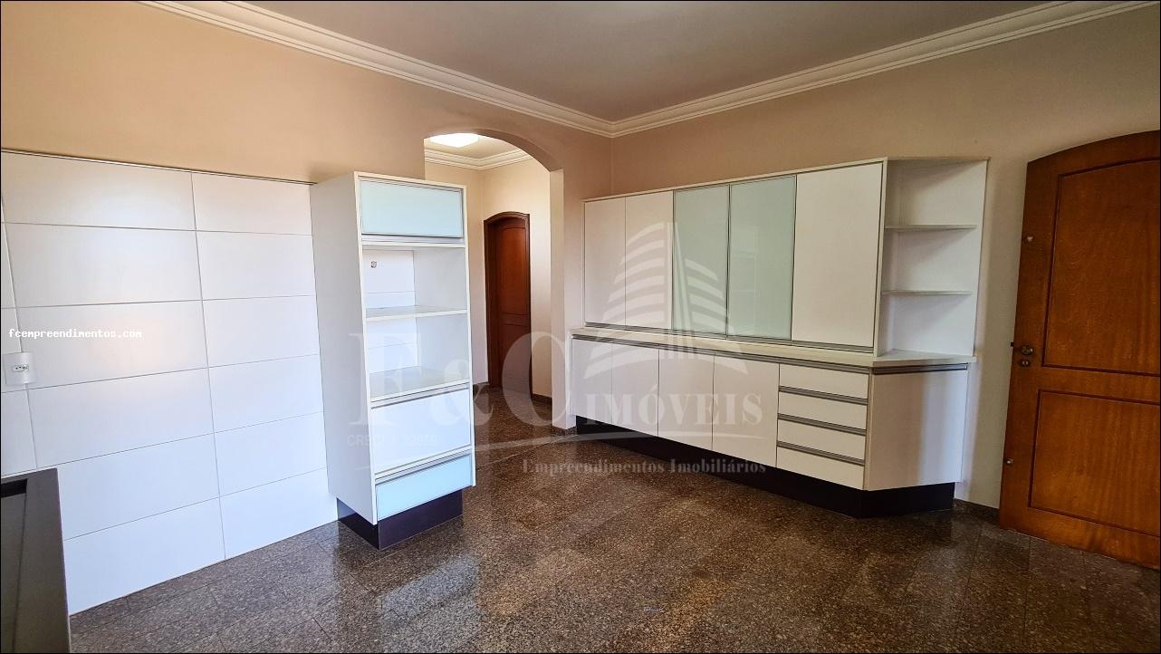 Casa à venda com 4 quartos, 500m² - Foto 13