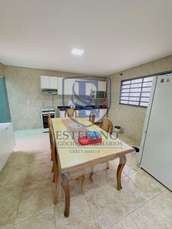 Casa à venda com 3 quartos, 380m² - Foto 12