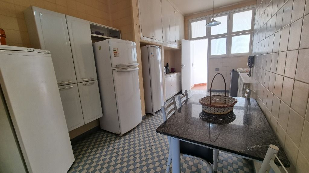 Apartamento à venda com 3 quartos, 198m² - Foto 18