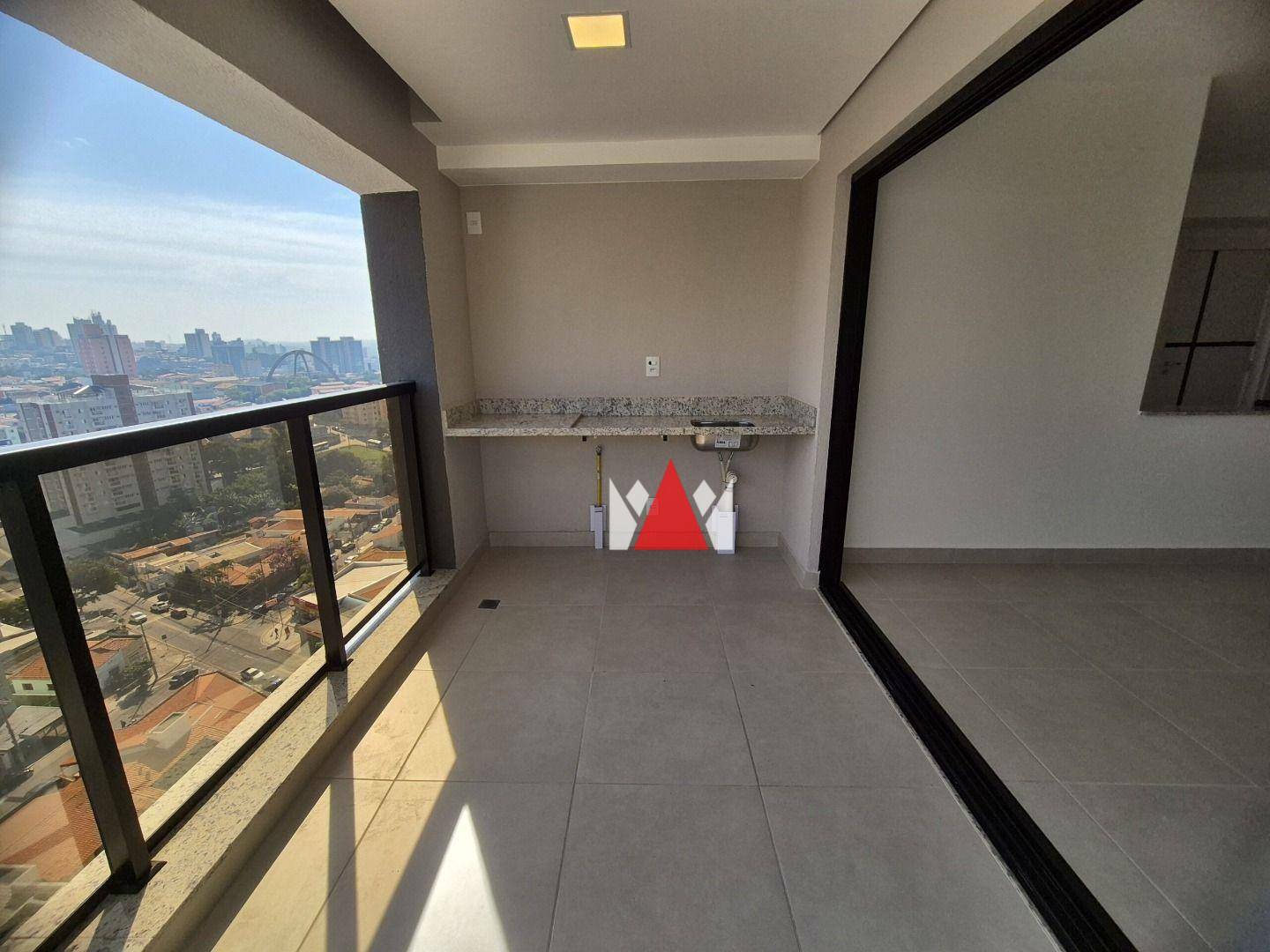 Apartamento à venda com 3 quartos, 107m² - Foto 1