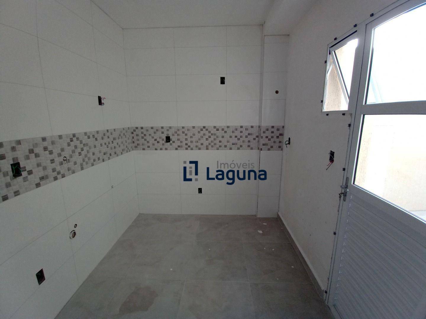 Apartamento à venda com 2 quartos, 51m² - Foto 2