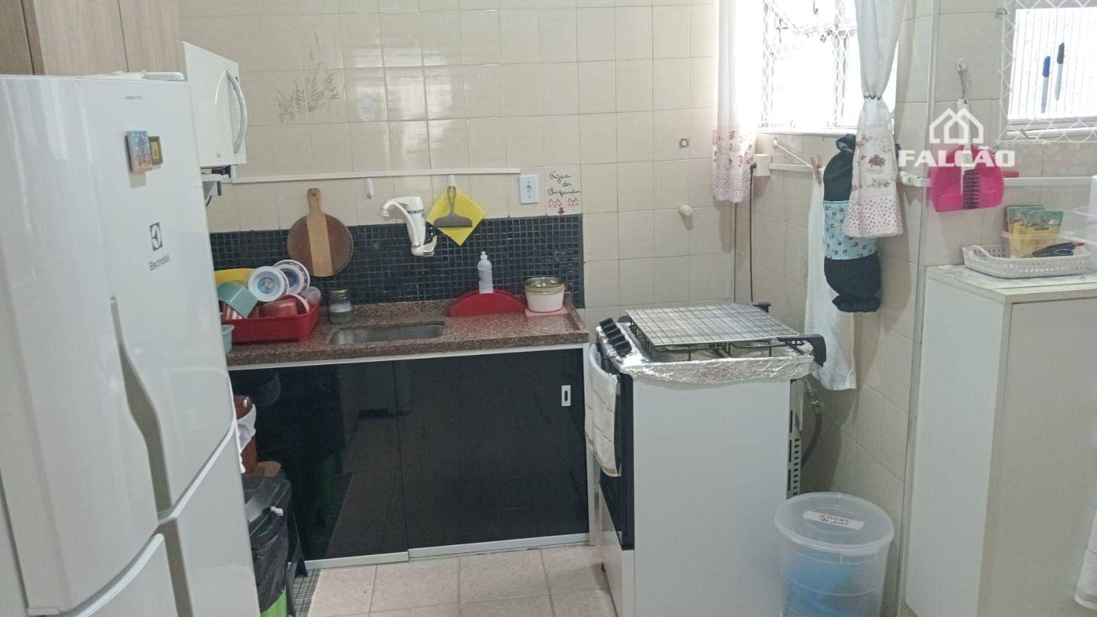 Apartamento à venda com 2 quartos, 72m² - Foto 12