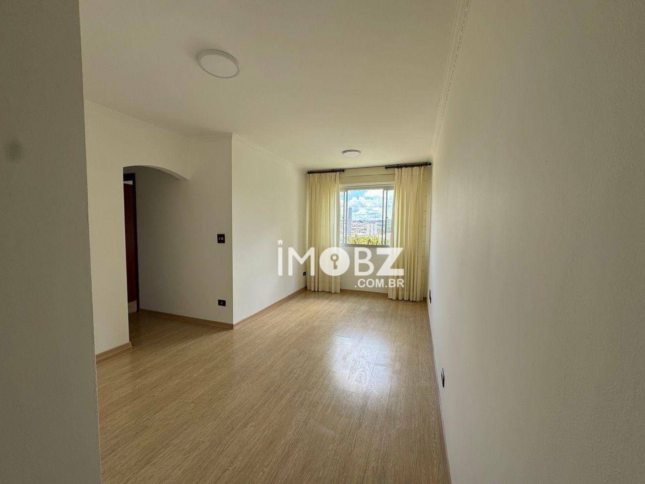 Apartamento à venda com 2 quartos, 60m² - Foto 1