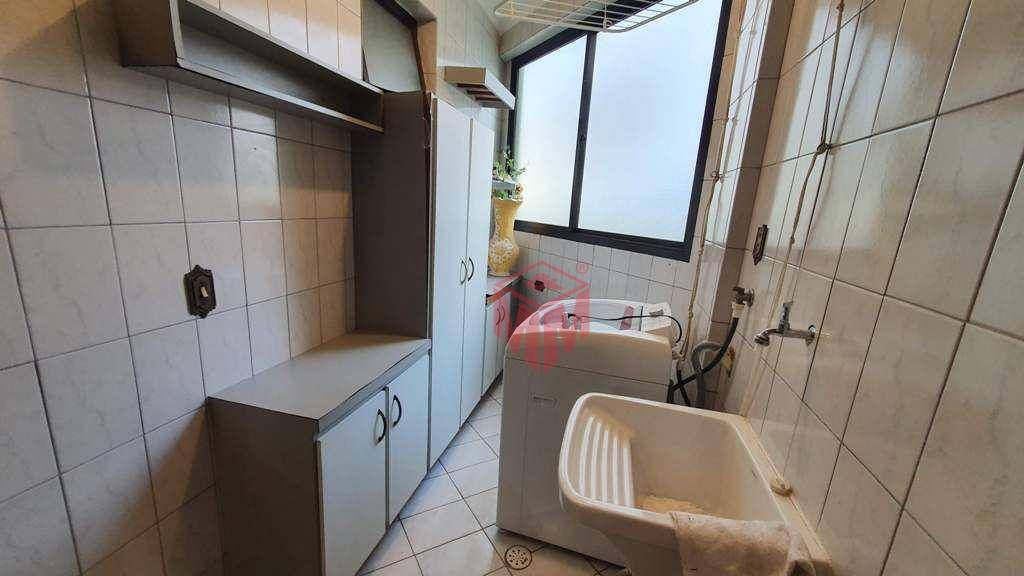 Apartamento à venda com 2 quartos, 62m² - Foto 15