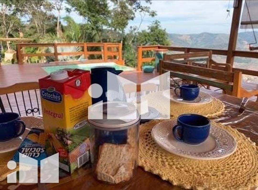 Casa de Condomínio à venda com 4 quartos, 290m² - Foto 3