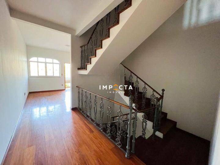 Casa à venda com 4 quartos, 284m² - Foto 6