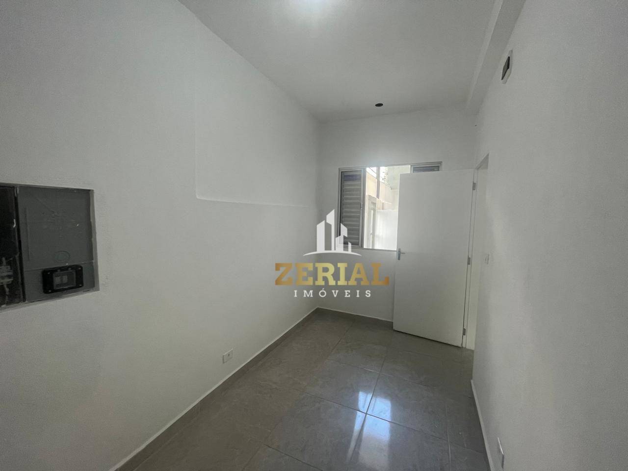 Casa para alugar com 2 quartos, 60m² - Foto 9