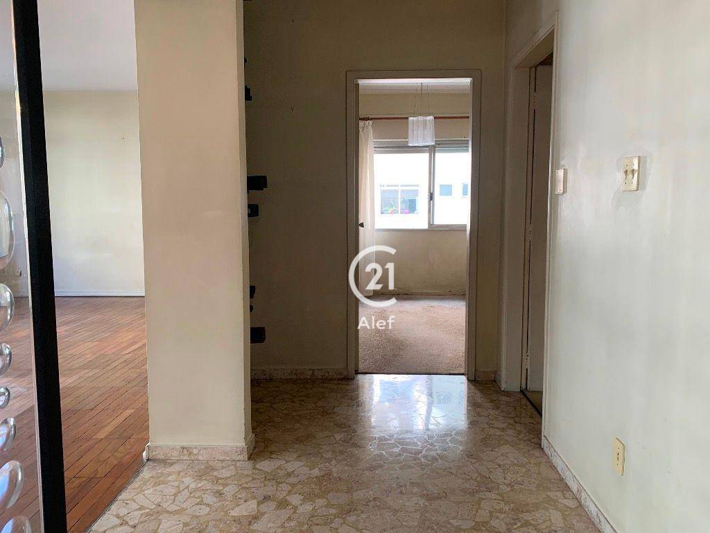 Apartamento à venda com 3 quartos, 245m² - Foto 23