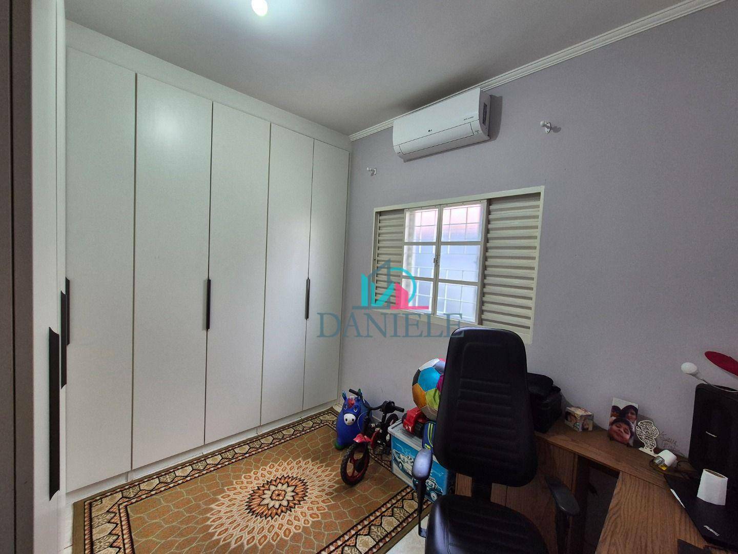 Casa à venda com 3 quartos, 102m² - Foto 13