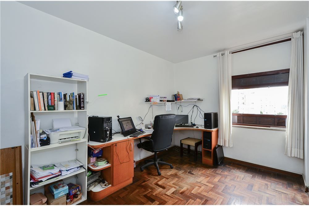 Apartamento à venda com 3 quartos, 130m² - Foto 7