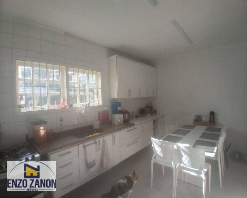 Sobrado à venda com 3 quartos, 250m² - Foto 8