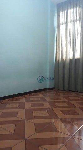 Apartamento à venda com 2 quartos, 60m² - Foto 6