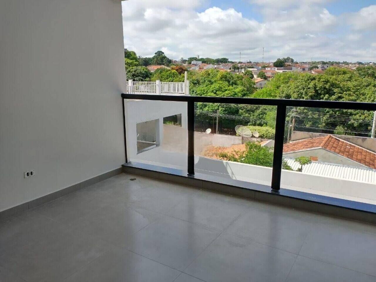 Casa à venda com 3 quartos, 240m² - Foto 15