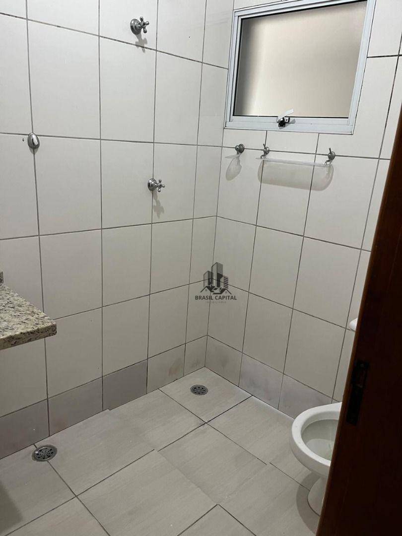 Casa à venda com 3 quartos, 141m² - Foto 2